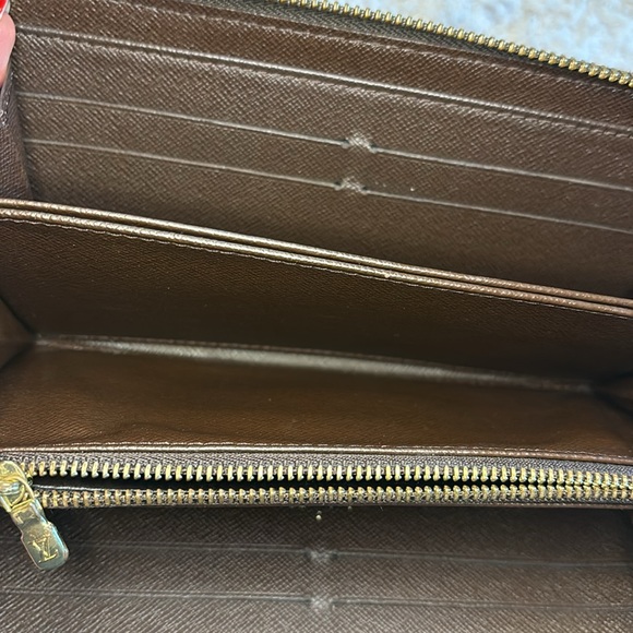 SALE🛍️ Louis Vuitton Mini Lin Denim Zippy Wallet - Picture 8 of 13